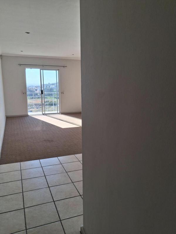 To Let 2 Bedroom Property for Rent in Vredehoek Western Cape